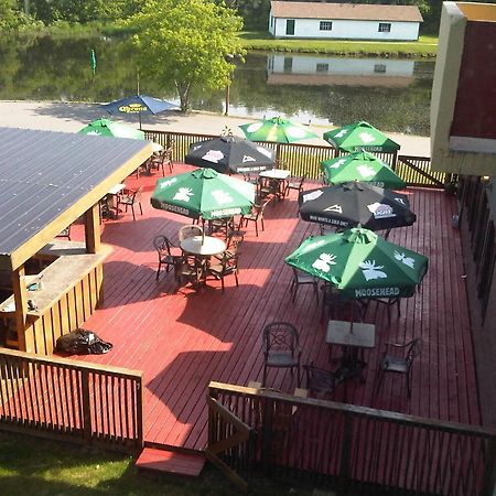 Econo Lodge Smiths Falls Esterno foto