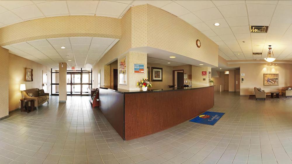 Econo Lodge Smiths Falls Esterno foto