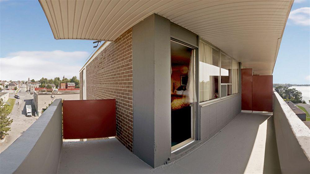 Econo Lodge Smiths Falls Esterno foto