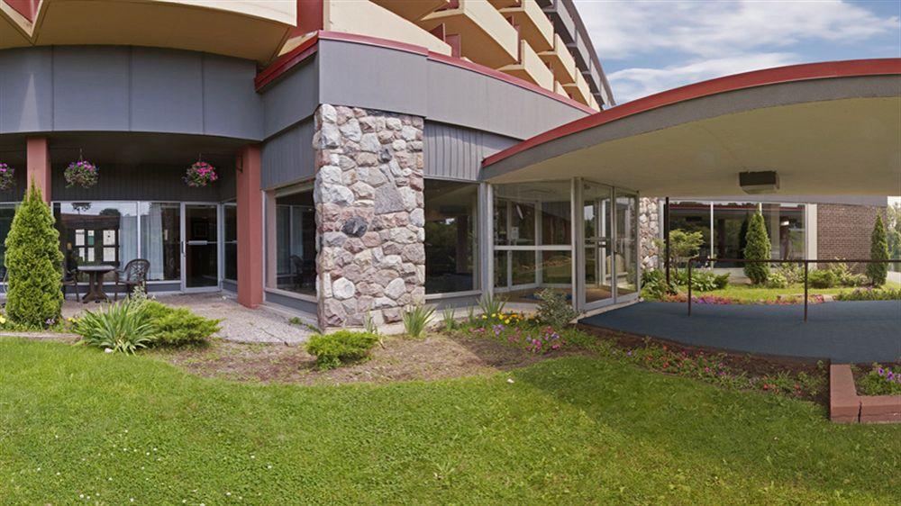 Econo Lodge Smiths Falls Esterno foto