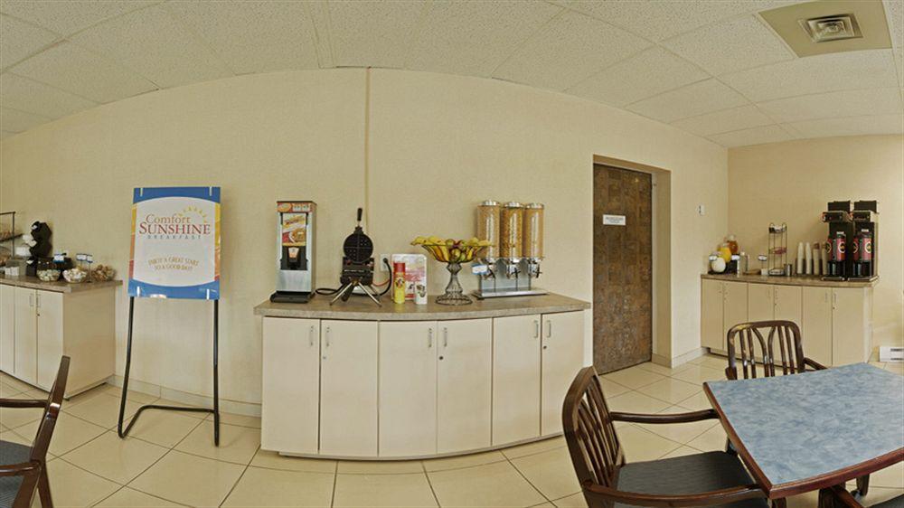 Econo Lodge Smiths Falls Esterno foto
